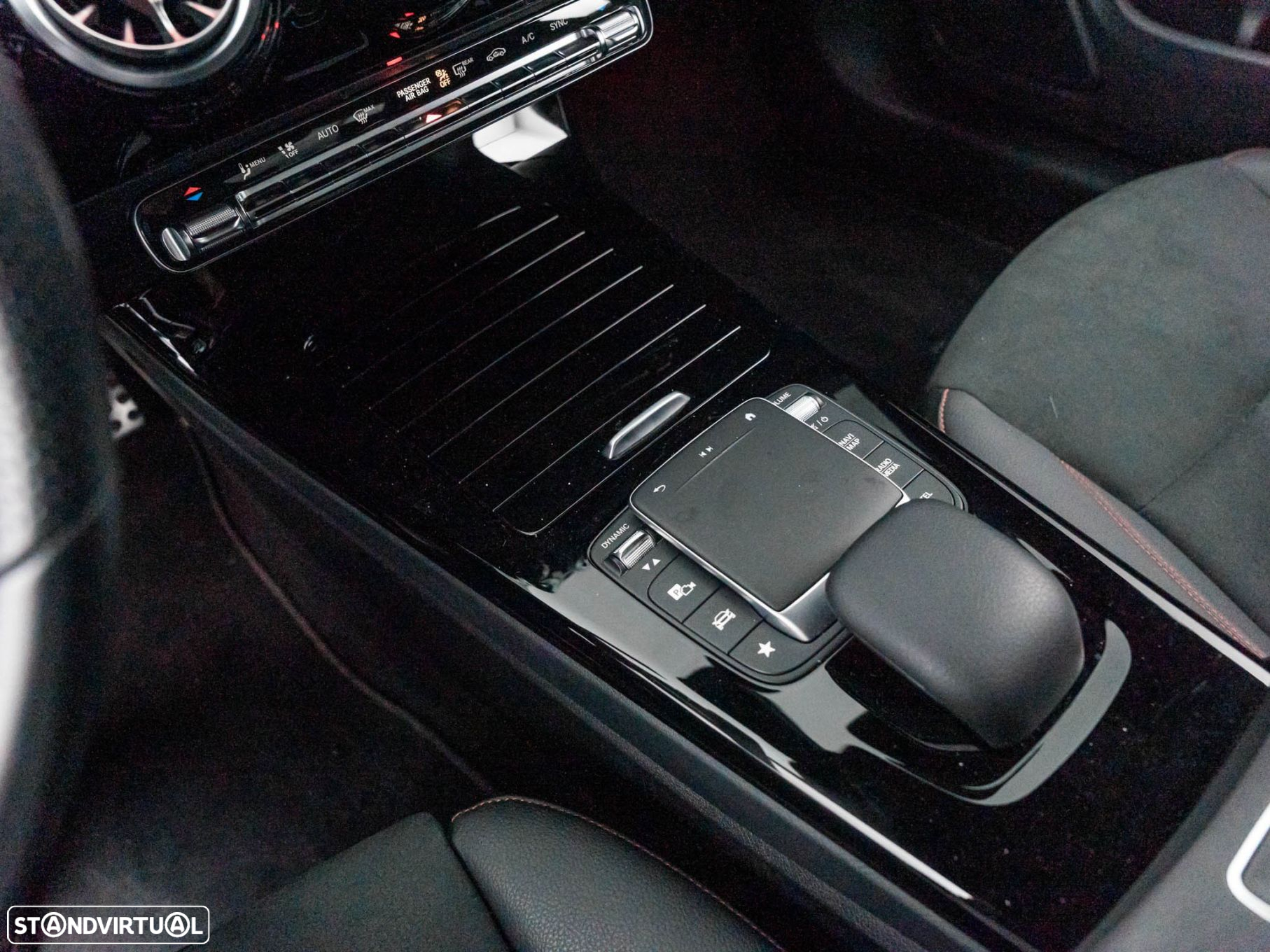Mercedes-Benz CLA 200 AMG Line Aut. - 27