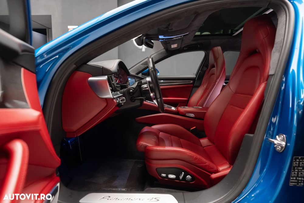 Porsche Panamera - 29