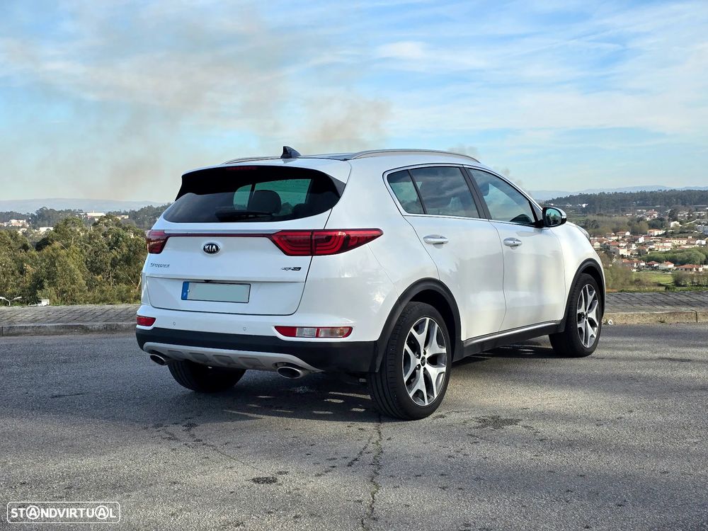 Kia Sportage 2.0 CRDI ISG GT Line - 3