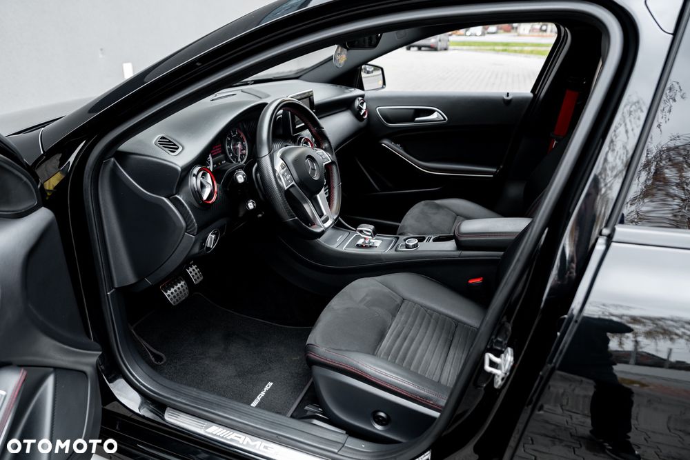 Mercedes-Benz Klasa A 45 AMG 4-Matic - 17