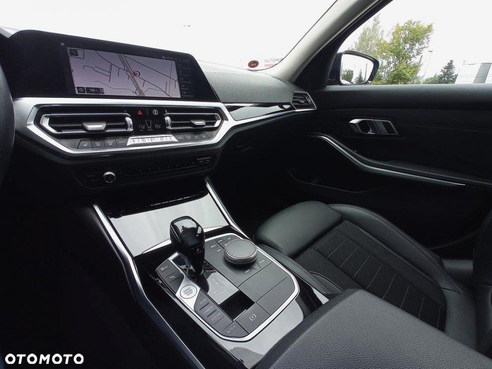 BMW Seria 3 - 27