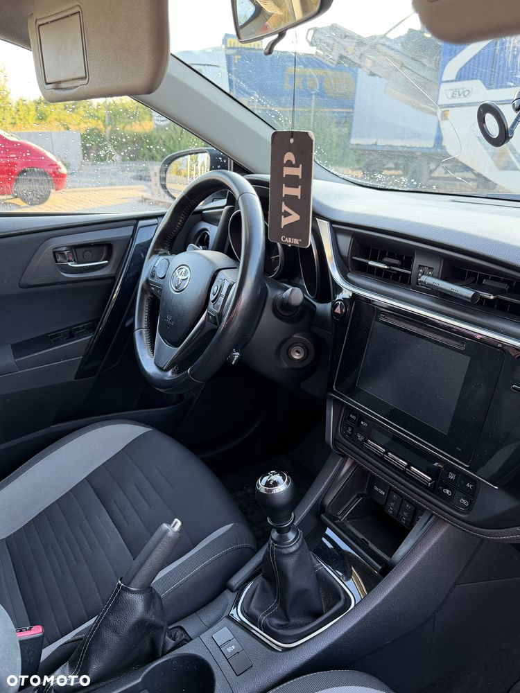 Toyota Auris - 37