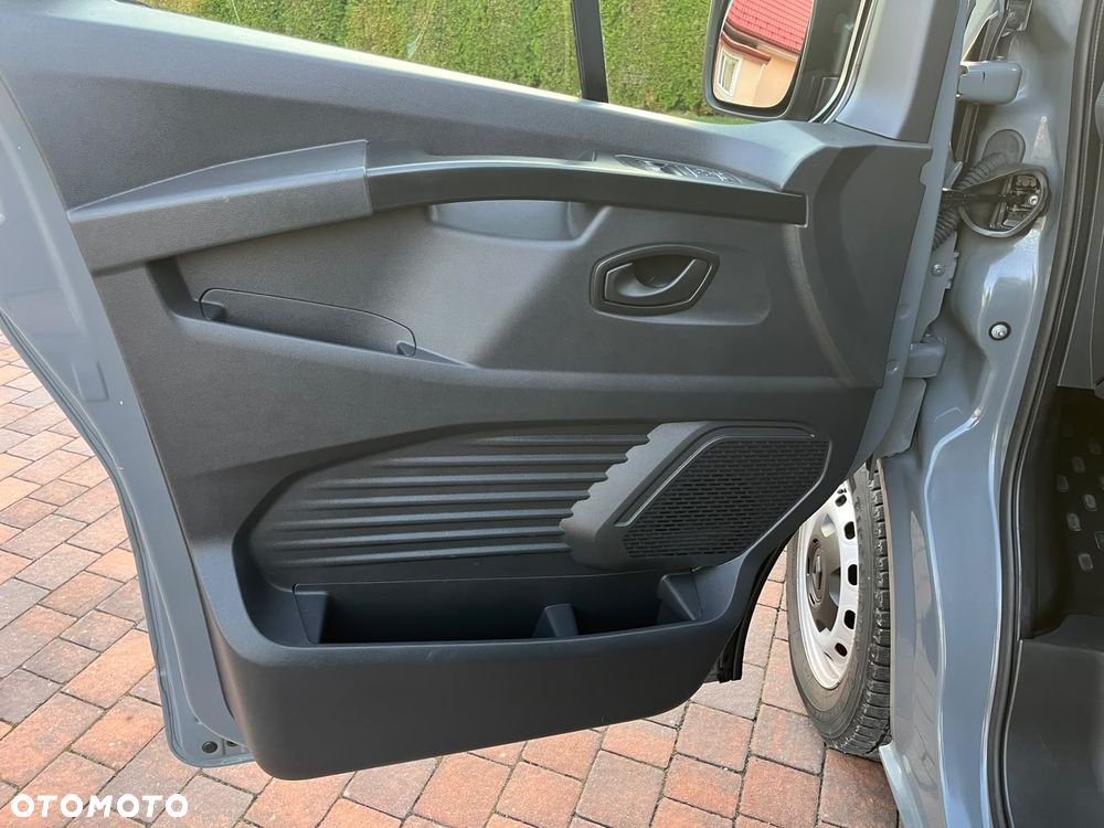 Renault Trafic - 20