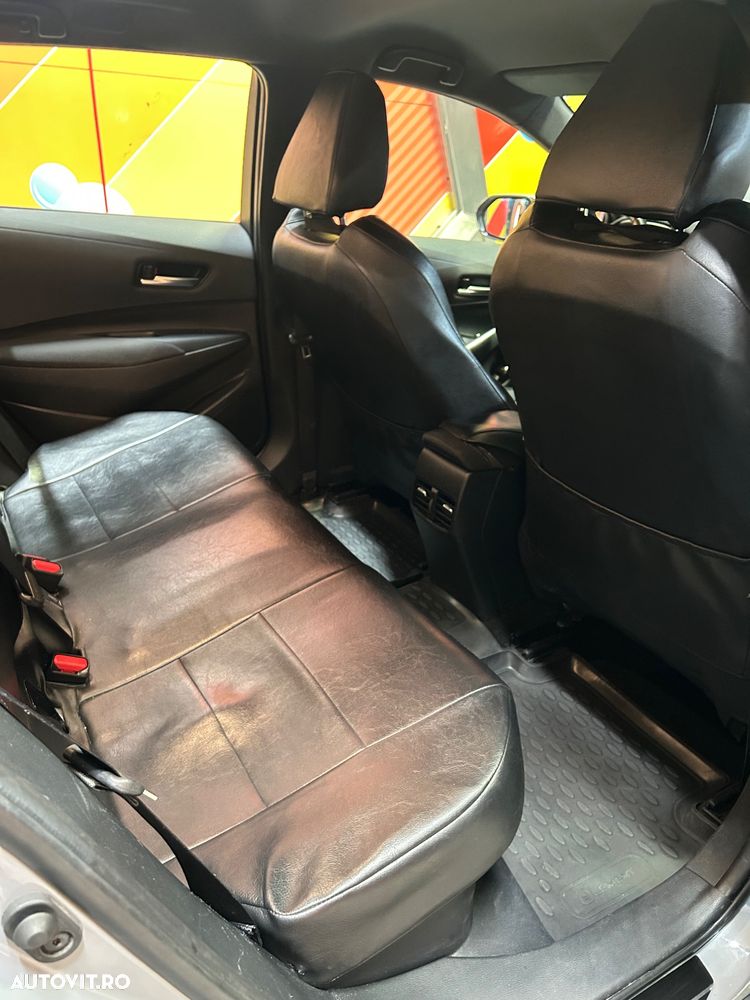 Toyota Corolla 2.0 Hybrid Touring Sports Business Edition - 5