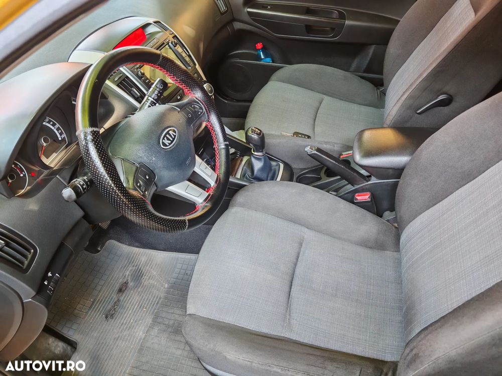 Kia Ceed Cee'd 1.6 GSL Best - 10