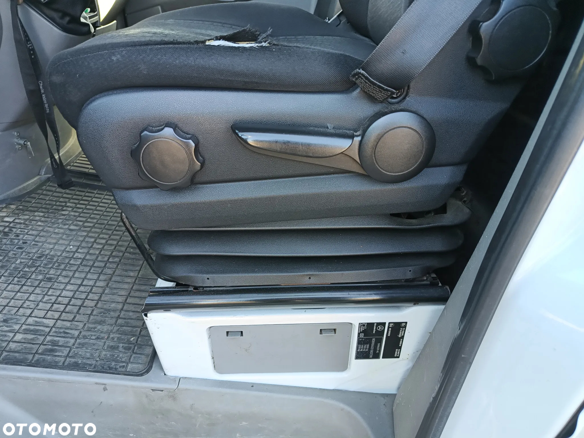Mercedes-Benz Sprinter - 19