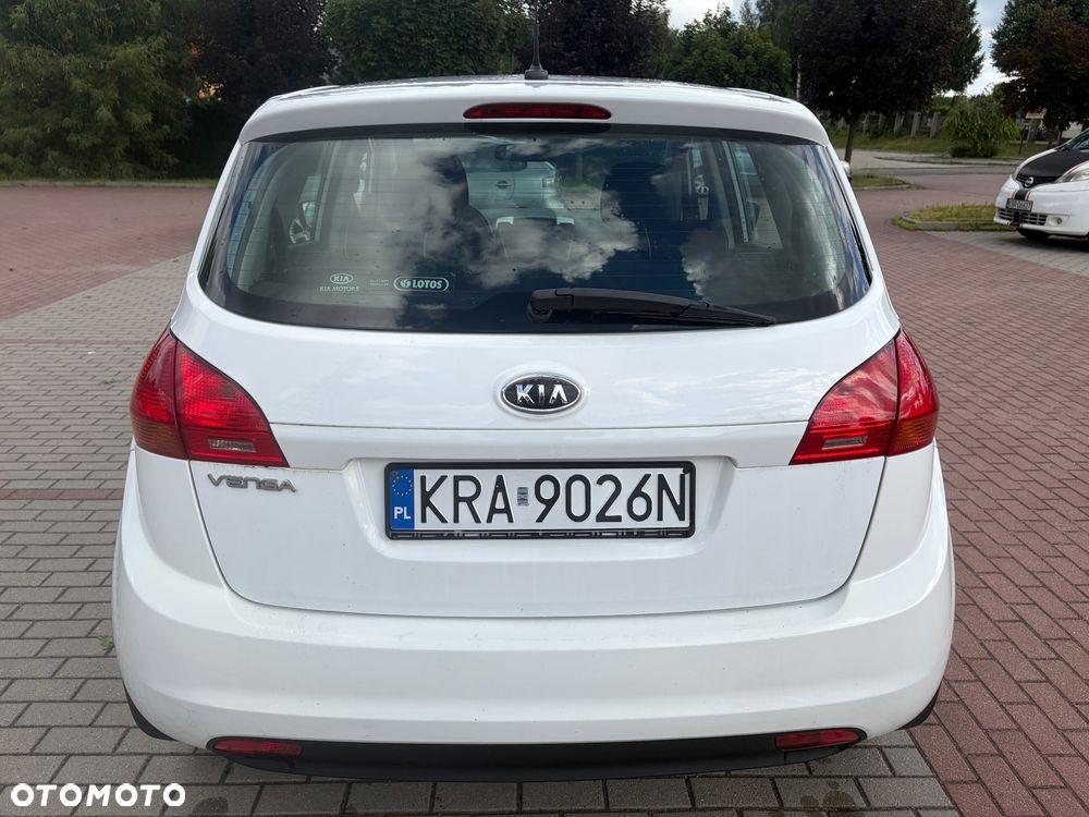 Kia Venga 1.4 L - 9
