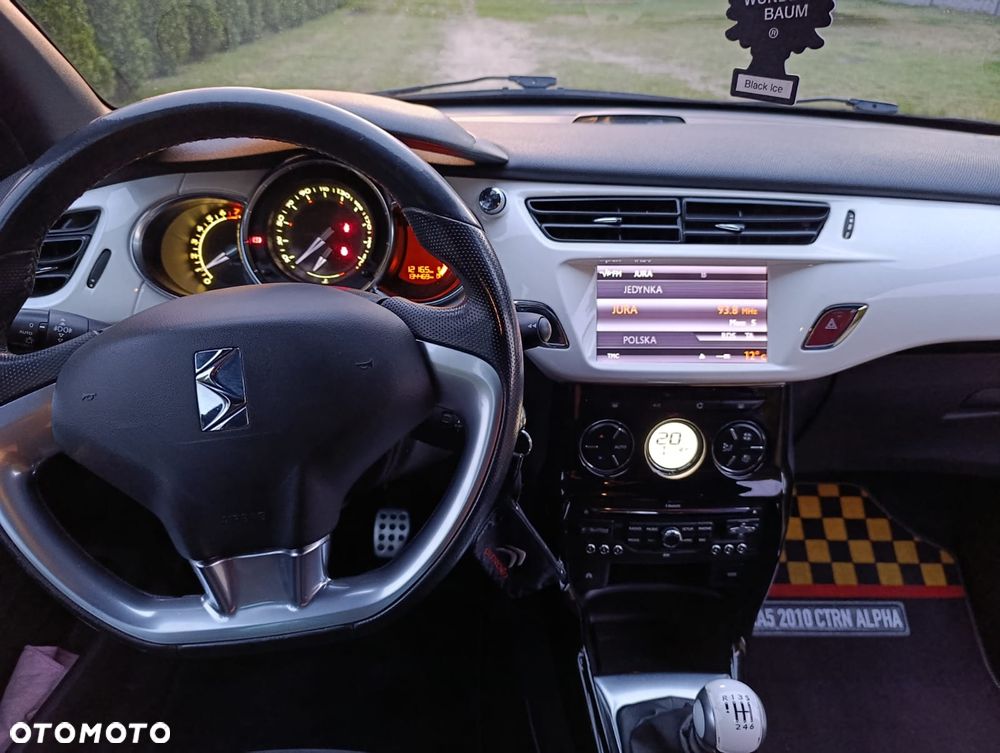 Citroën DS3 THP 155 Ultra-Prestige - 10