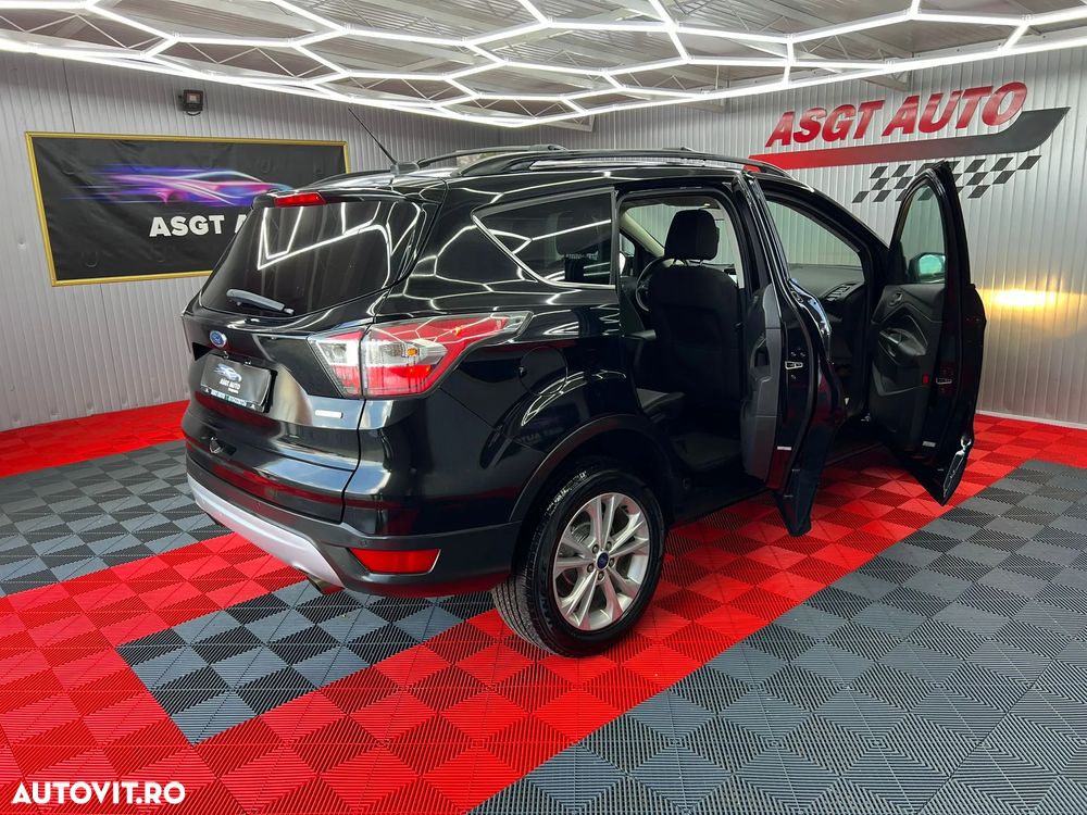 Ford Kuga - 22