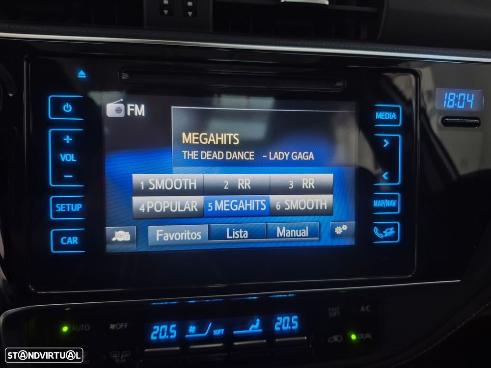 Toyota Auris Touring Sports 1.8 HSD Sport+Skyview +Navi - 18