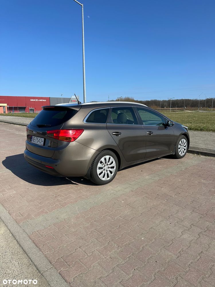 Kia Ceed 1.6 GDI L - 6