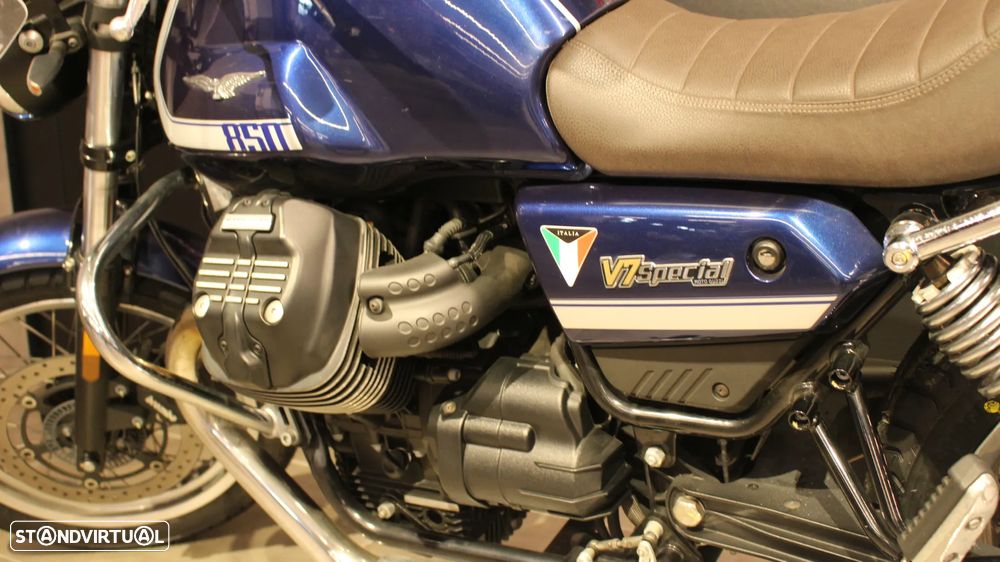 Moto Guzzi V7 SPECIAL - 5