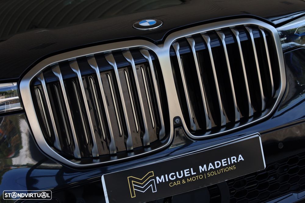 BMW X7 M50d - 8