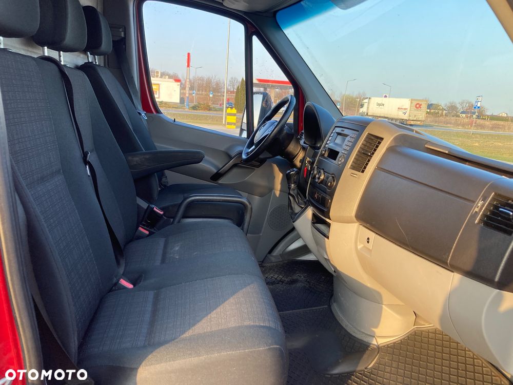 Mercedes-Benz Sprinter - 19