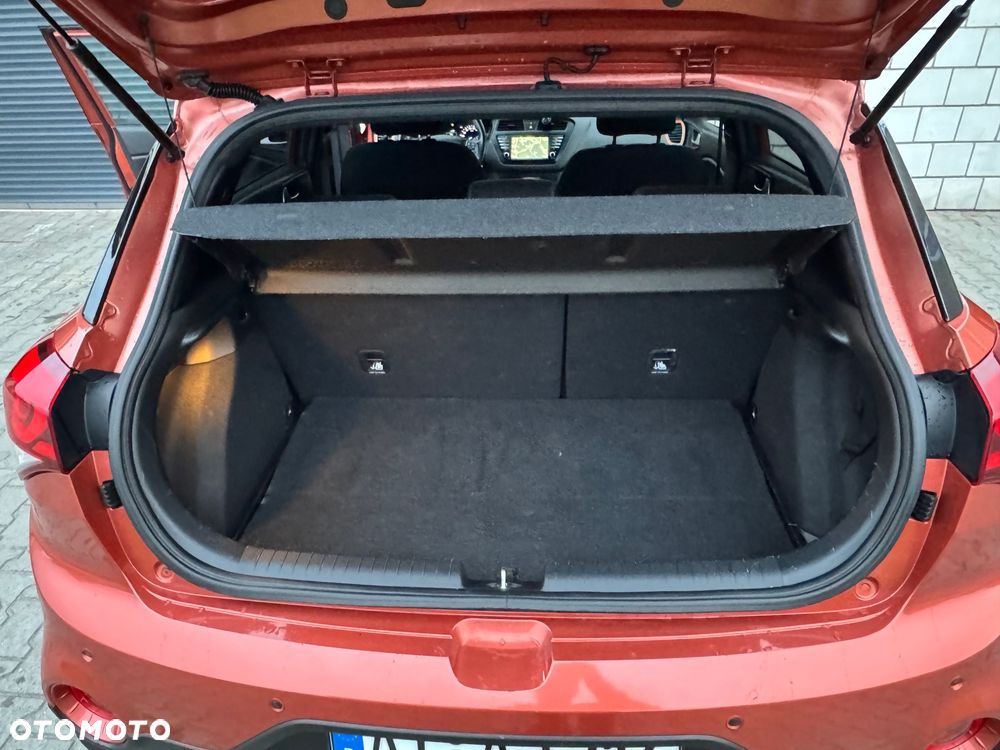 Hyundai i20 blue 1.0 T-GDI Active Passion Plus - 24