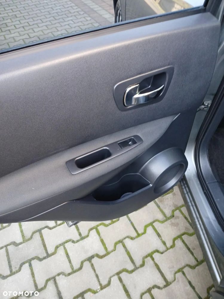 Nissan Qashqai - 12