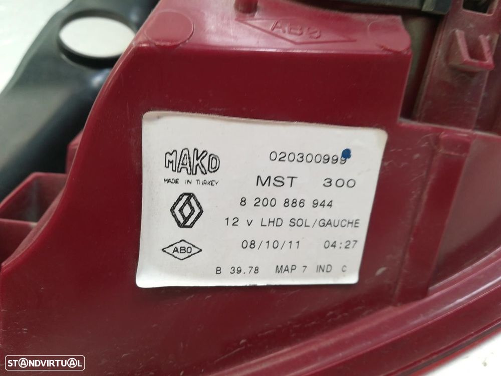 FAROLIM TRASEIRO ESQUERDO RENAULT CLIO GRANDTOUR 2011 -8200886944 - 1