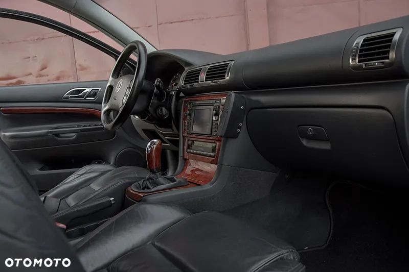 Skoda Superb 2.8 V6 Elegance - 25