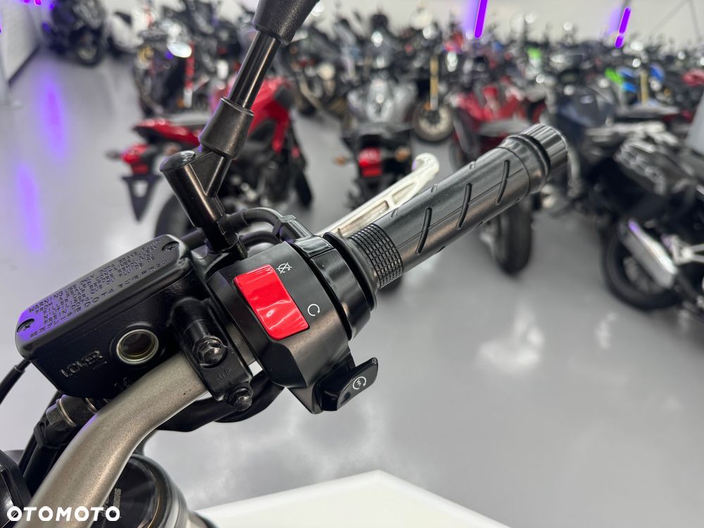 Honda CB - 25