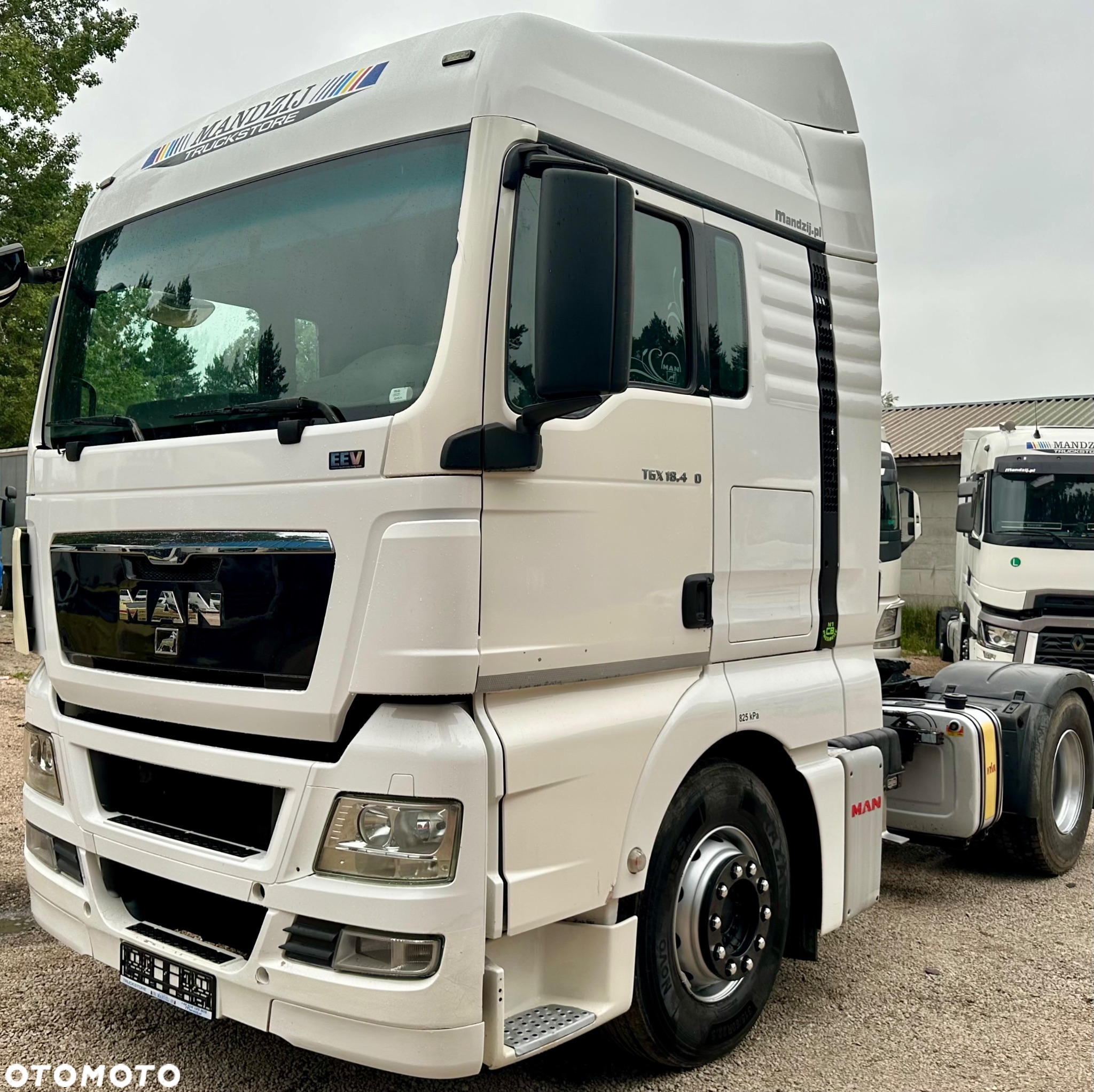 MAN TGX 18.480 XLX AUTOMAT HYDRAULIKA DO WYWROTU KLIMA SPOJLERY LODÓWKA 750000km 1xALUTANK WAGA:7848kg EURO 5 EEV 2014r ŁADNY - 3