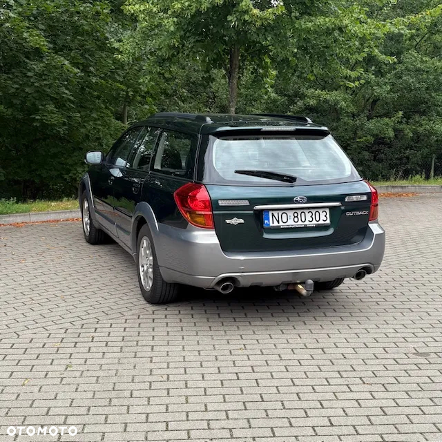 Subaru Outback 2.5 - 7