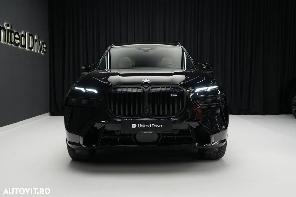 BMW X7 M60i xDrive AT MHEV - 2