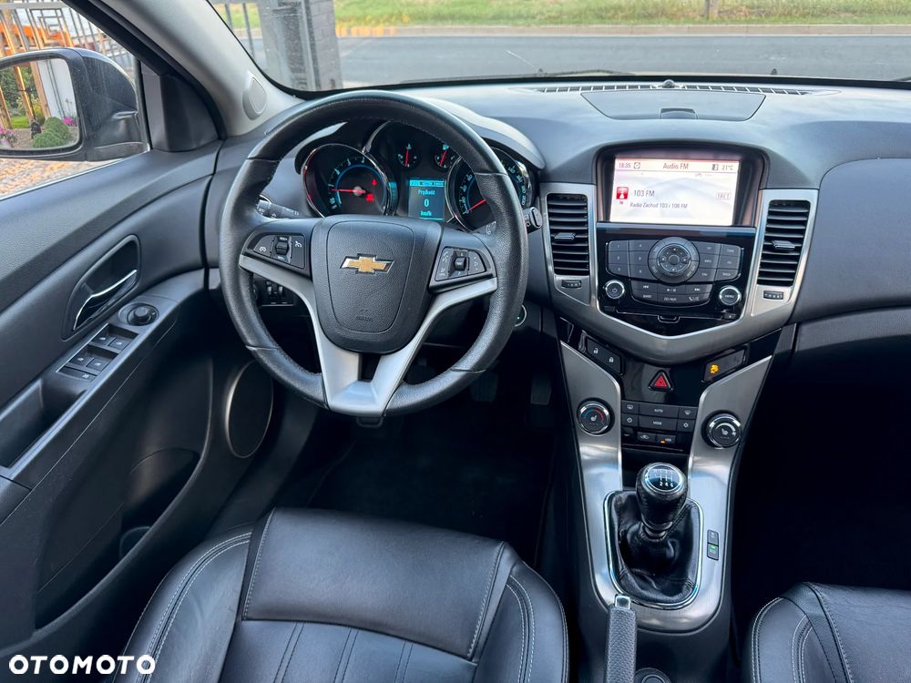 Chevrolet Cruze 1.4T LTZ+ - 17