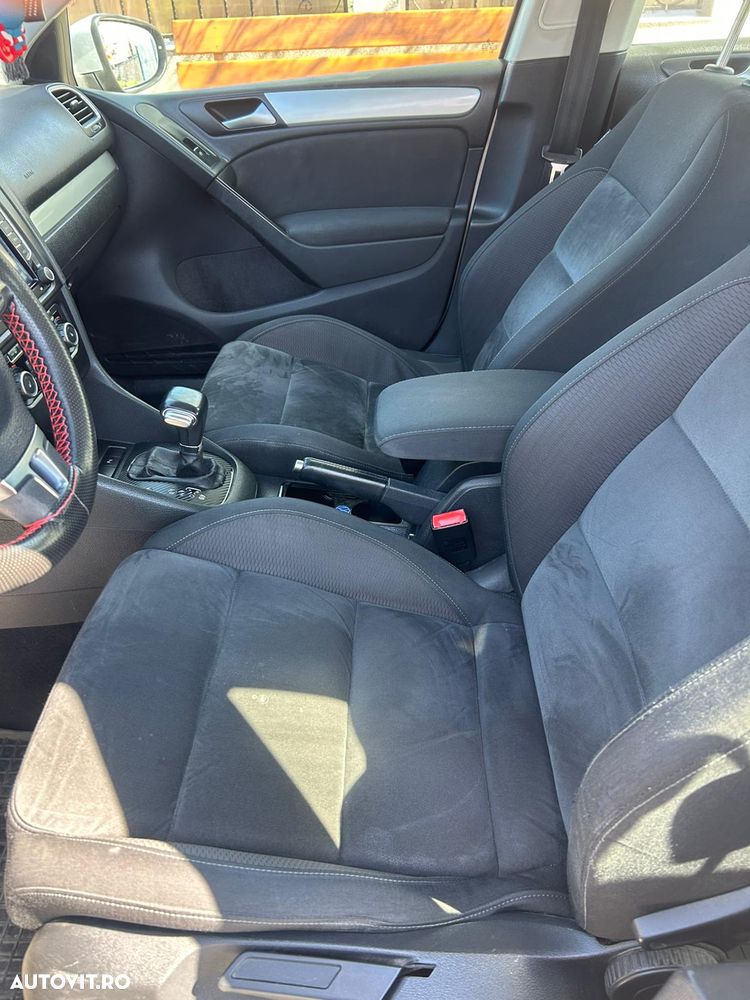 Volkswagen Golf 1.4 TSI Highline DSG - 11