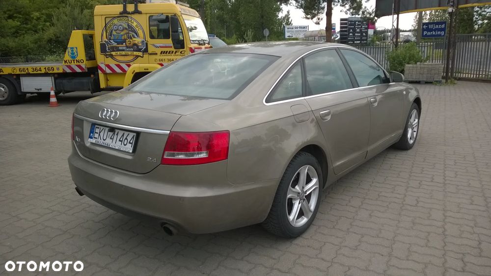 Audi A6 Limousine 2.4 - 6