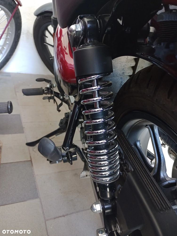 Royal Enfield Meteor - 28