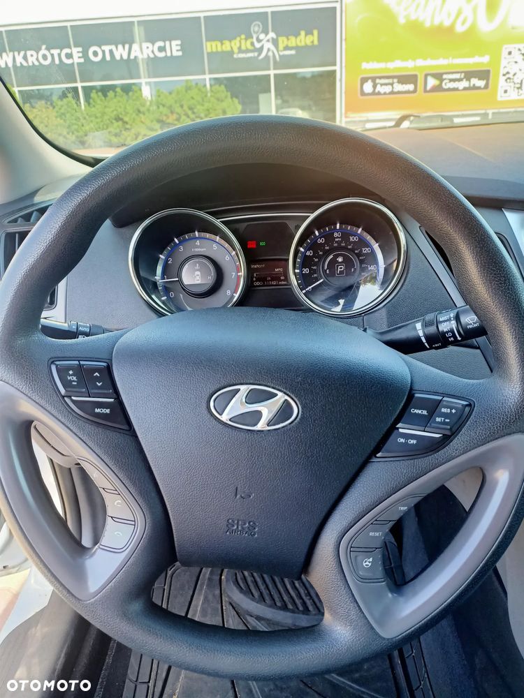 Hyundai Sonata - 13