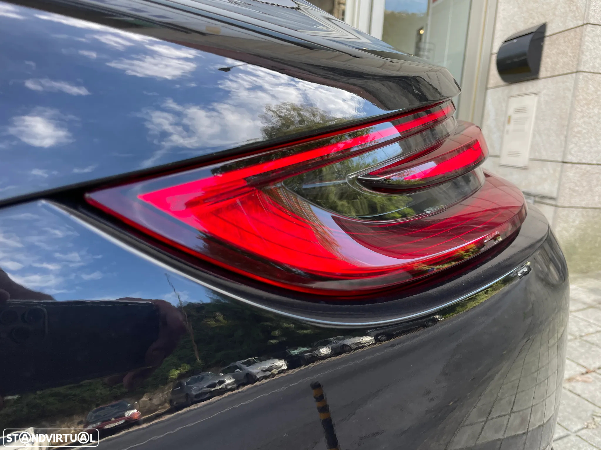 Porsche Panamera 4 E-Hybrid - 8