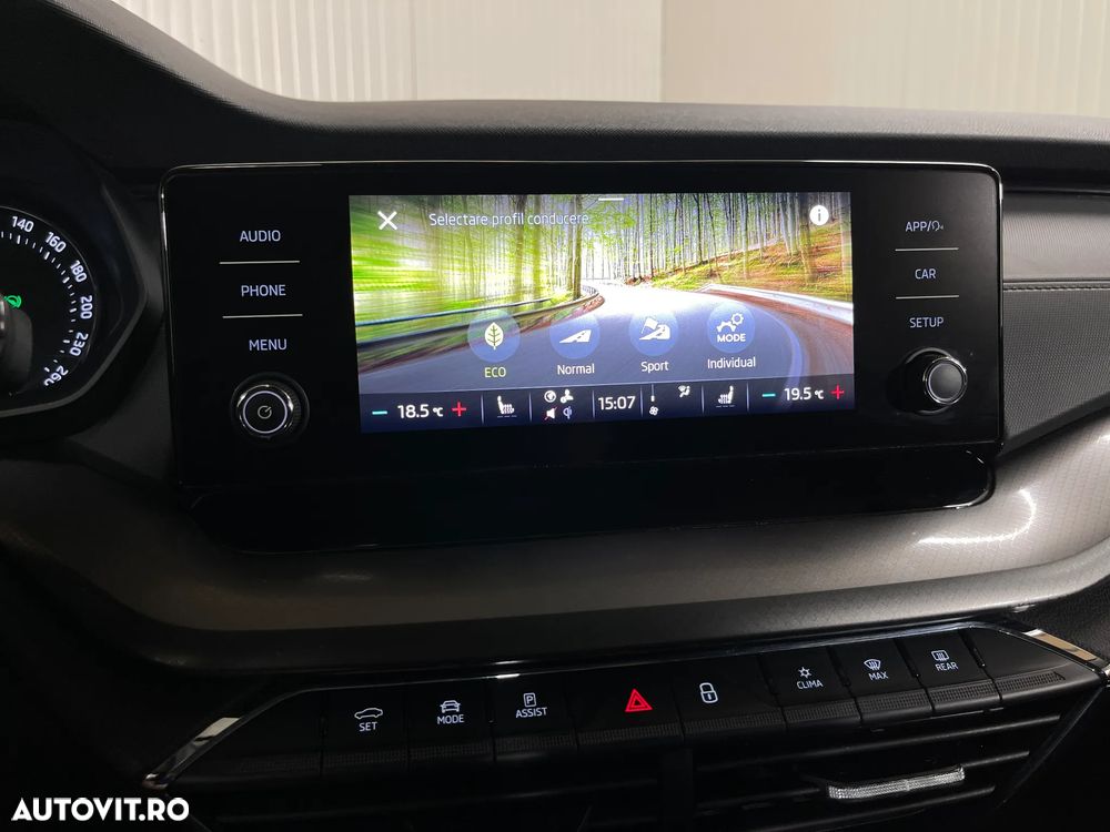 Skoda Octavia 2.0 TDI DSG Ambition - 14