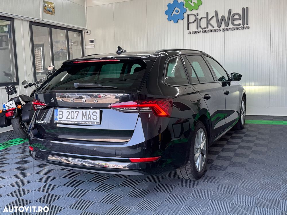 Skoda Octavia 2.0 TDI DSG Style - 7