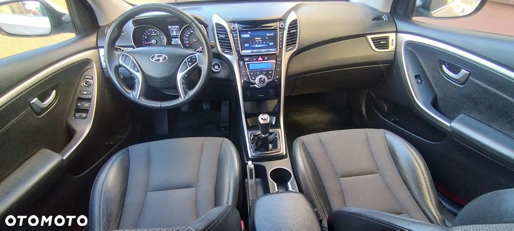 Hyundai i30 1.4 Premium - 16