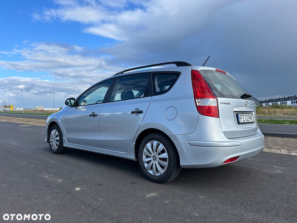 Hyundai I30 2010 photo 4