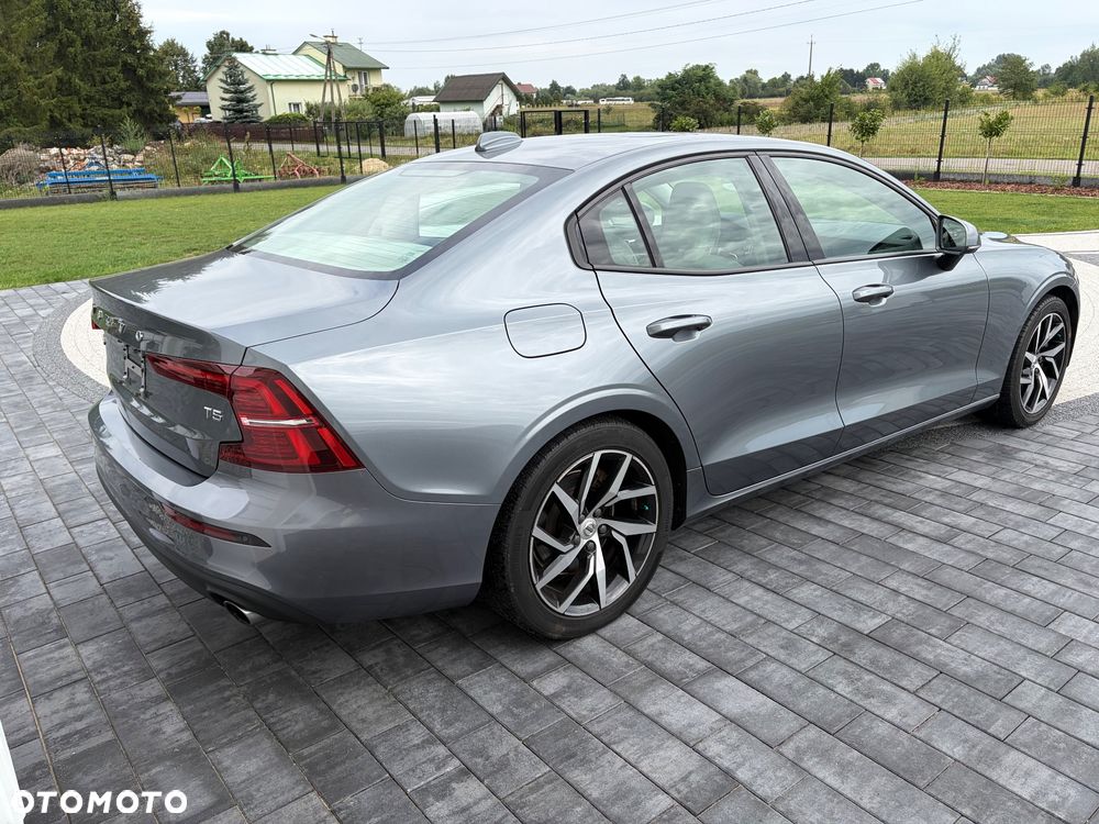 Volvo S60 T5 Momentum Pro - 7