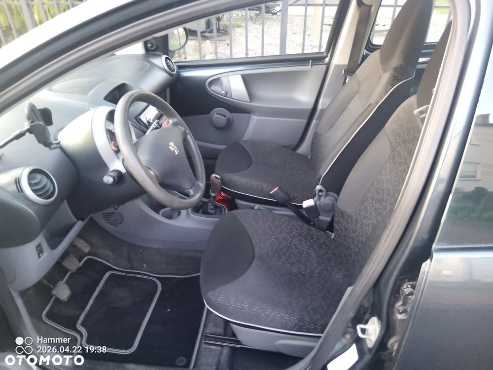 Peugeot 107 1.0 U Move - 12