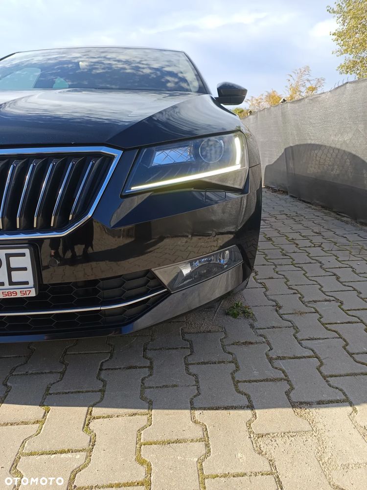 Skoda Superb 2.0 TSI L&K DSG - 25