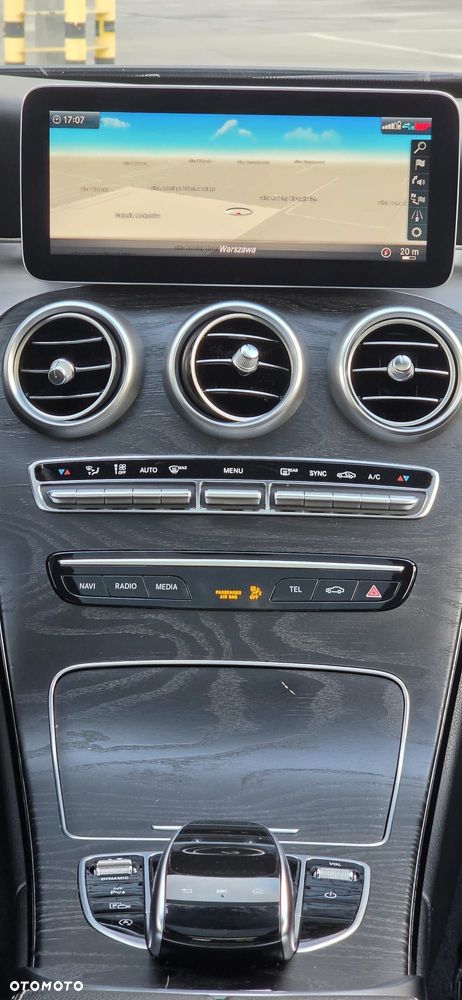 Mercedes-Benz Klasa C 220 d 9G-TRONIC - 26