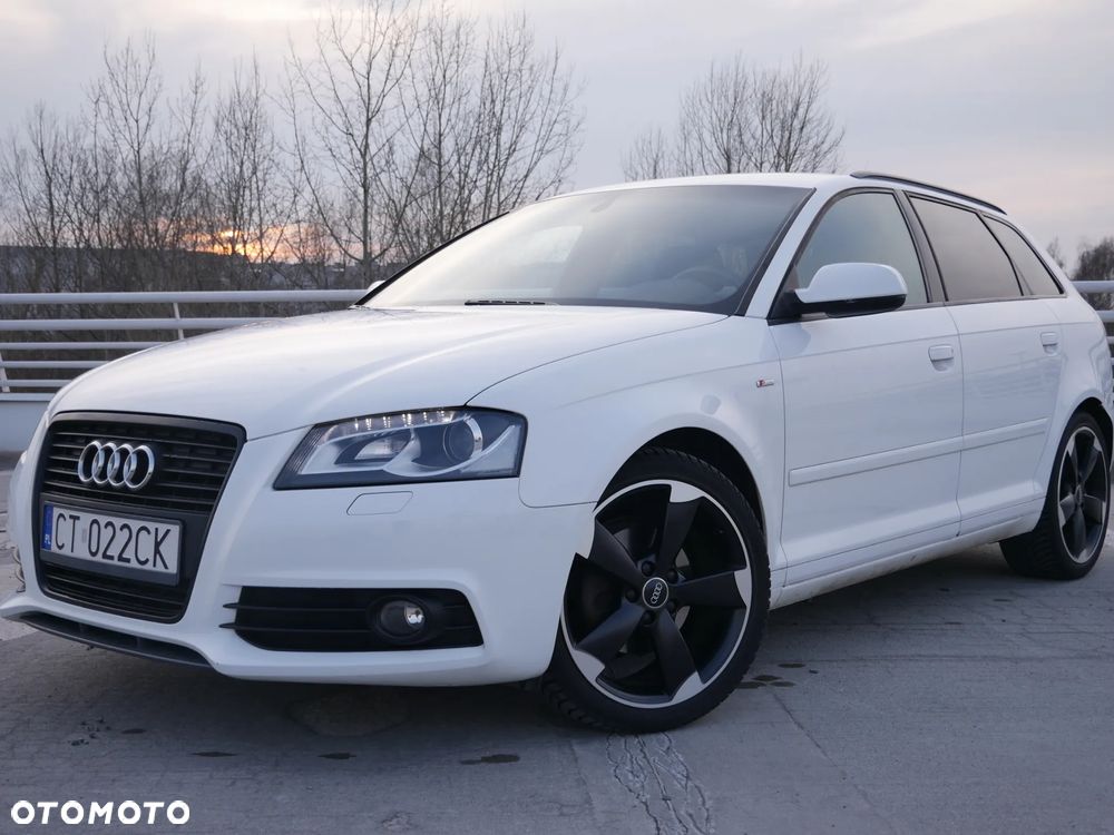 Audi A3 Sportback 1.4 TFSI S line Sportpaket (plus) - 2