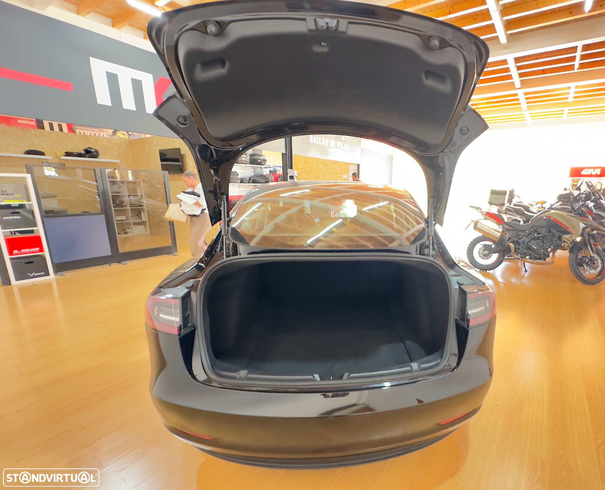 Tesla Model 3 Long-Range Dual Motor AWD - 14