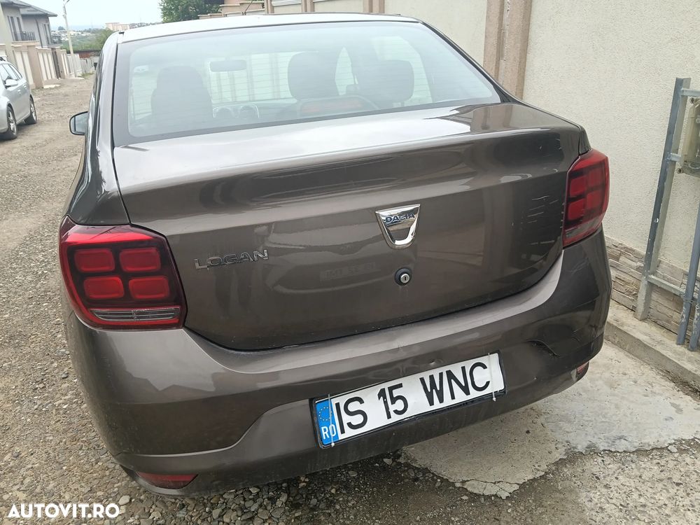 Dacia Logan TCe 90 Essential - 2