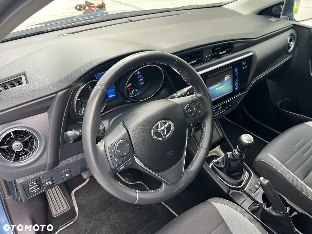 Toyota Auris 1.2 Turbo Edition S+ - 27