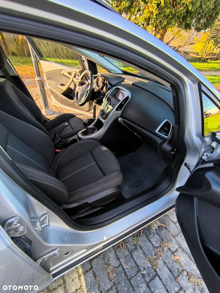 Opel Astra - 9