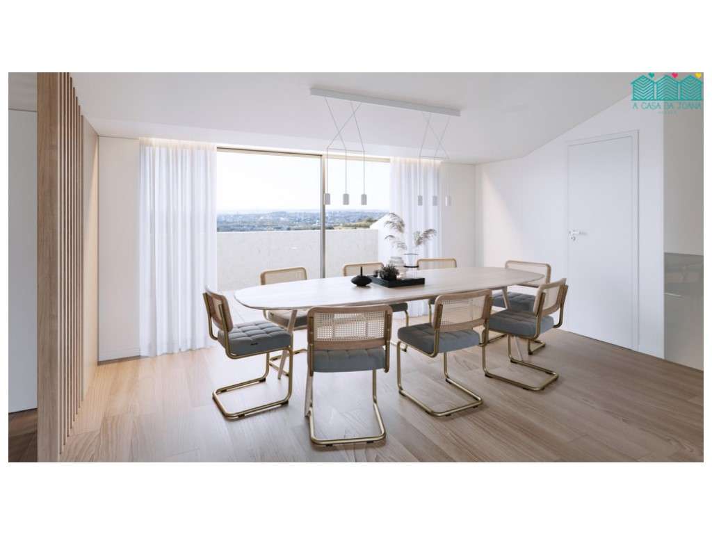 Apartamento T3 Duplex com Terraços na Praia da Barra - Grande imagem: 4/12