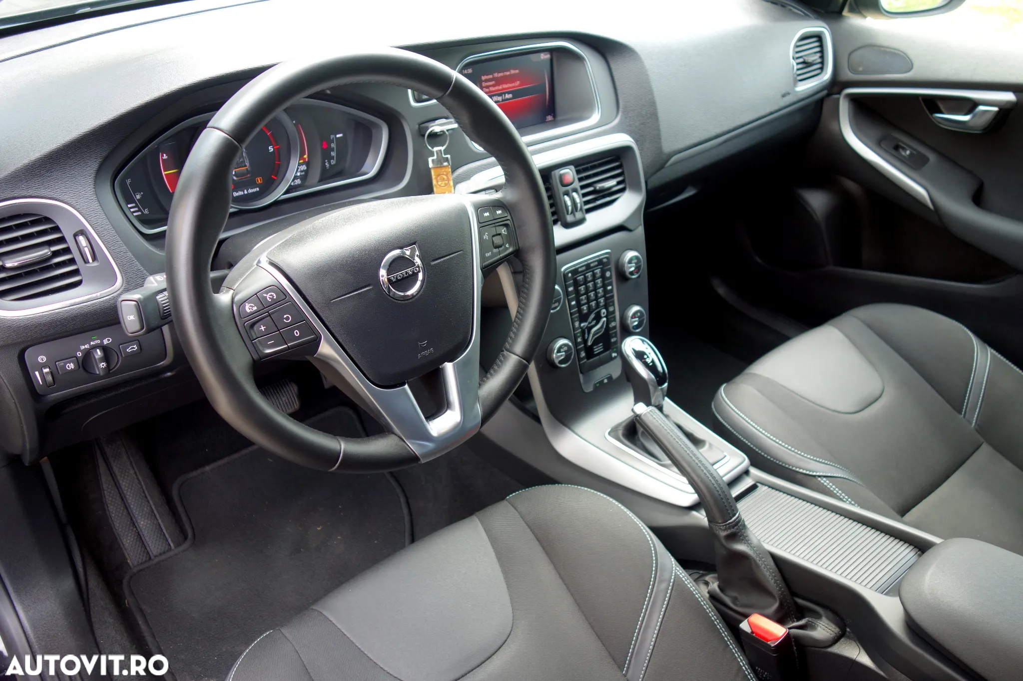 Volvo V40 D2 Aut. Basic - 13