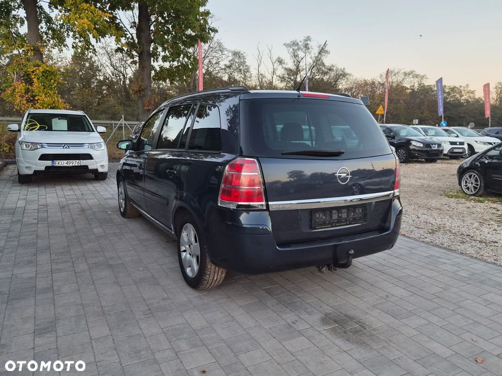 Opel Zafira 1.8 16V - 7