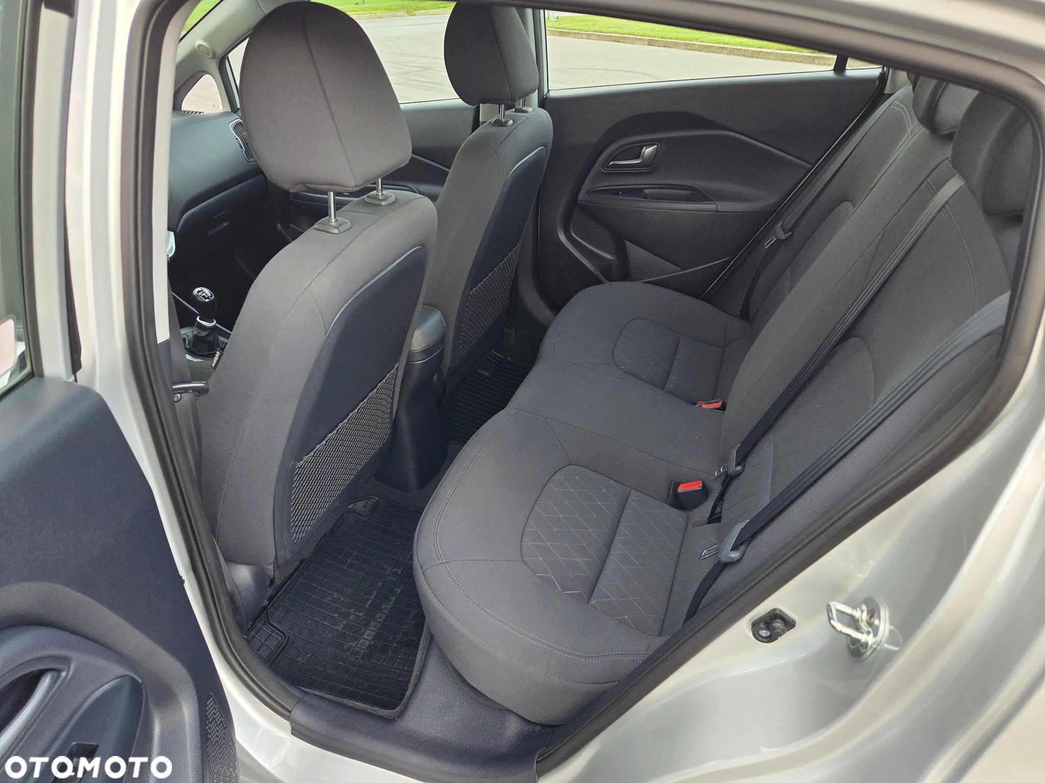 Kia Rio 1.4 XL - 9