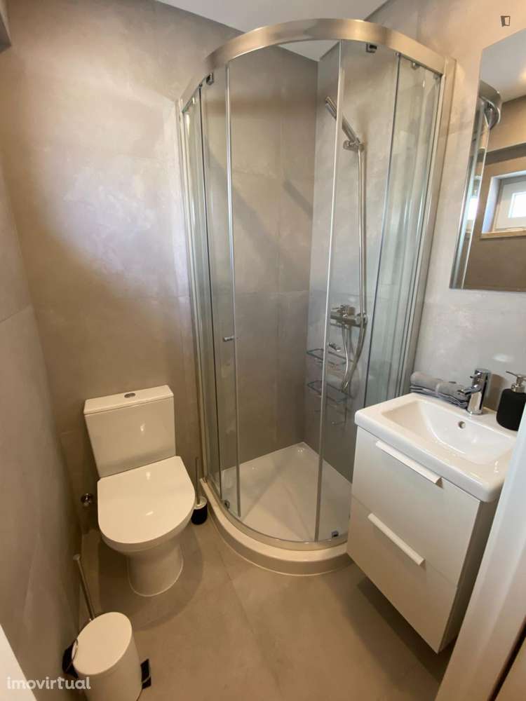 Quarto - localizado em Oeiras Lisbon - Grande imagem: 4/13